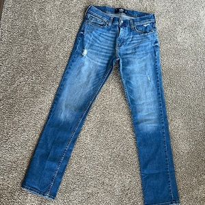 Hollister men’s jeans denim - like new. 30 x 34.